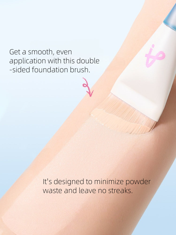 Fishtail Foundation Brush