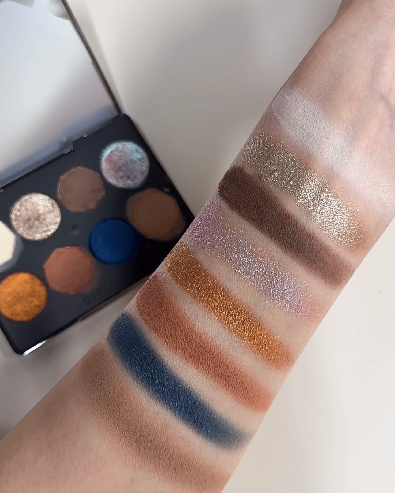 8 Colors Eyeshadow Palette Miaowu 8g