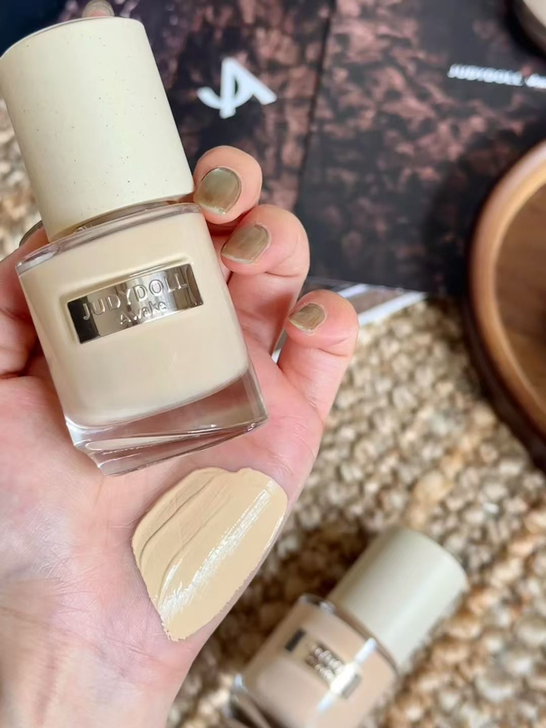 Judydoll Awake Truffle Essence Foundation 30g